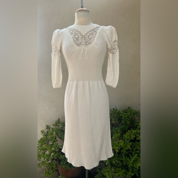 Vintage 70s white Santana knit dress lace inserts Sz Small by Ruth Chagnon - Picture 1 of 11